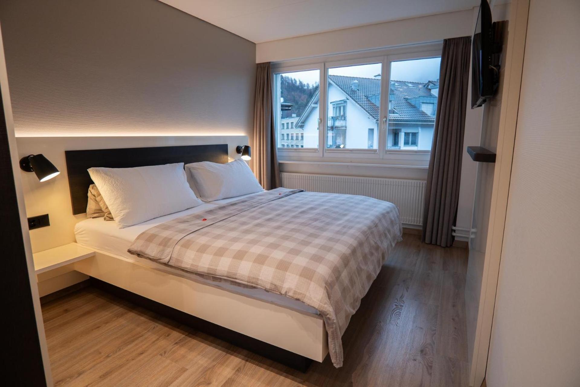 Hotel Derby Interlaken - Action & Relax Hub Ngoại thất bức ảnh