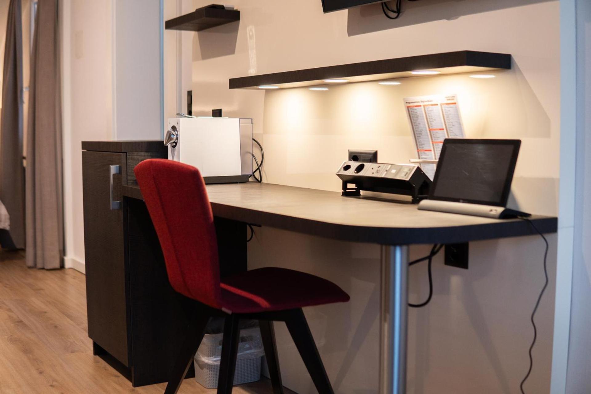 Hotel Derby Interlaken - Action & Relax Hub Ngoại thất bức ảnh